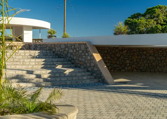 Rhode Luxury Villa *