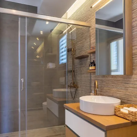 Rhode Luxury קאליתיאס