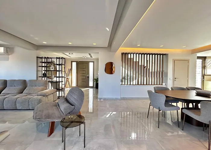 Rhode Luxury Kalithies